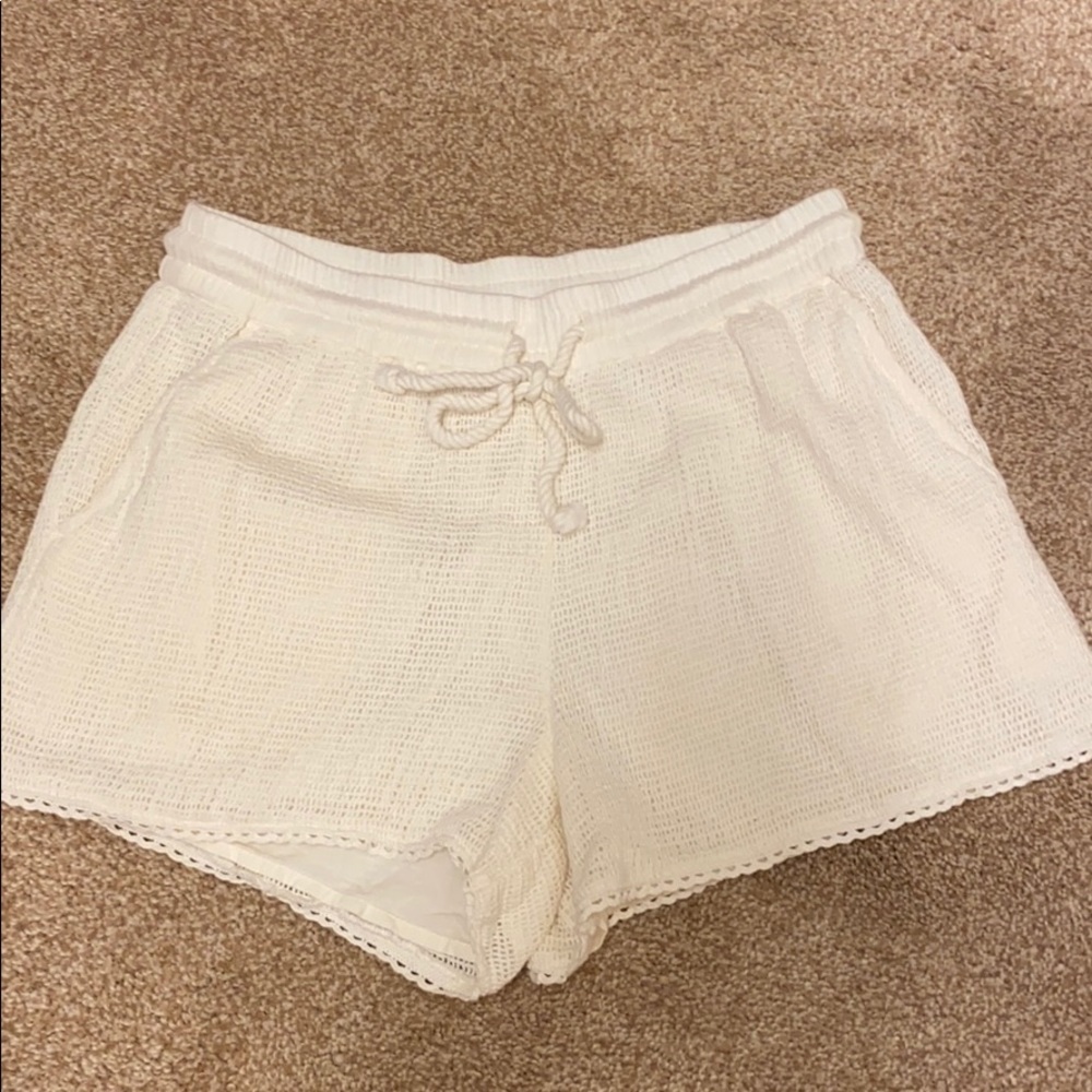Aerie Cream shorts